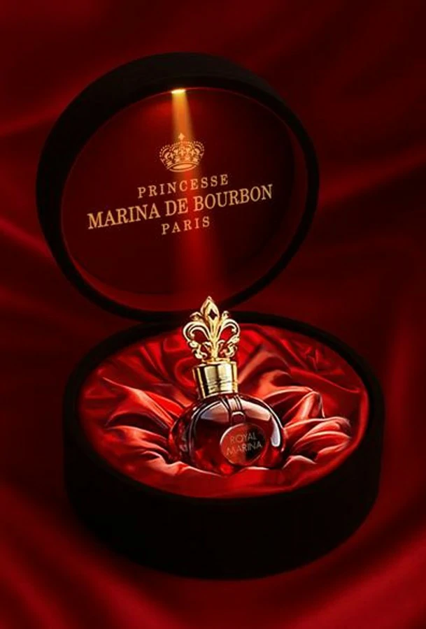 Perfume Royal Marina em estojo com tecido vermelho e detalhes dourados